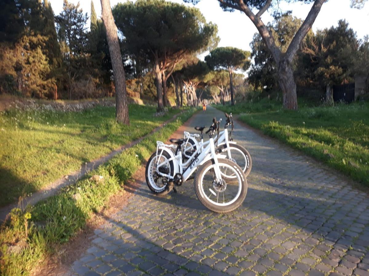 Bici Grill Decimo Miglio Aeroporto Ciampino Francigena Country House Экстерьер фото