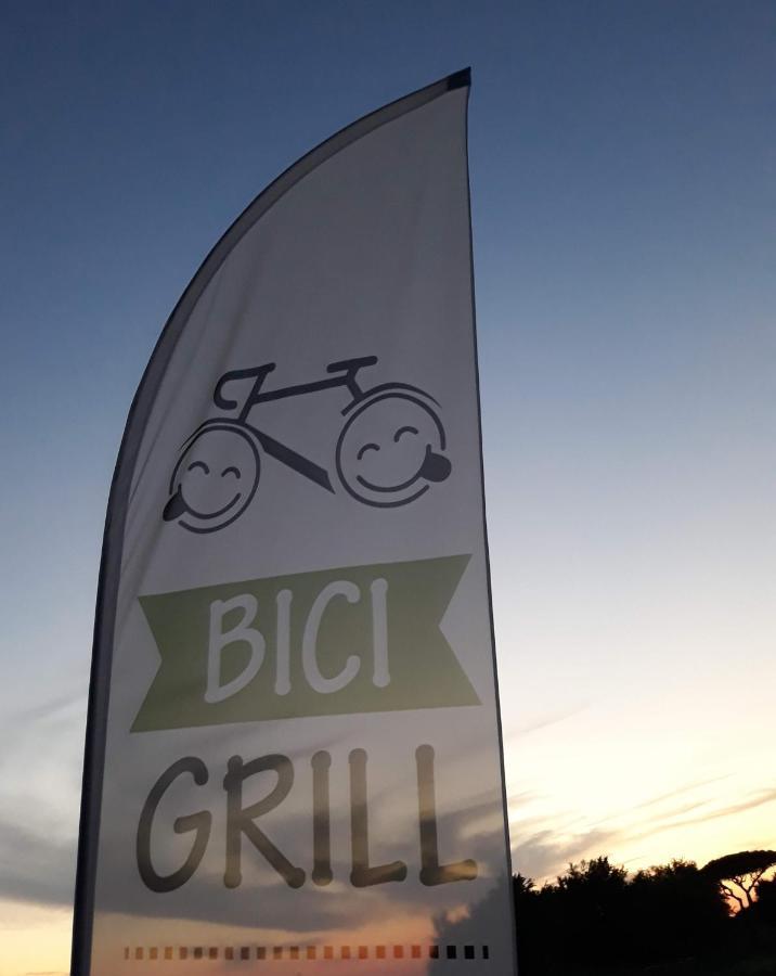 Bici Grill Decimo Miglio Aeroporto Ciampino Francigena Country House Экстерьер фото
